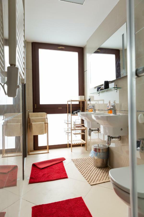 Silver Mountain 3 Bedroom Apartment ポイアナ・ブラショフ エクステリア 写真
